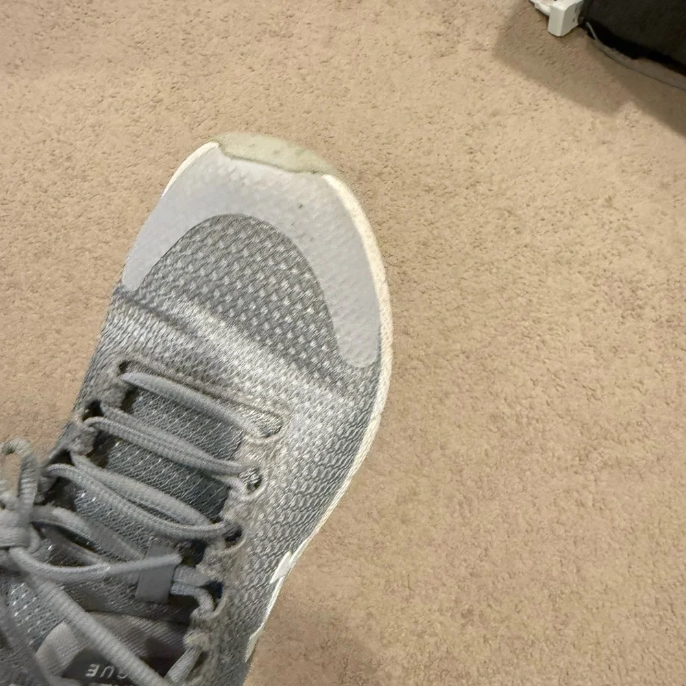 Under Armour Women's Light Gray Sneakers - Picture 6 of 7